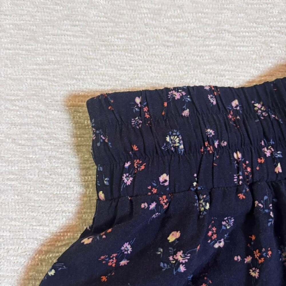 Hollister Navy Floral Flowy Drawstring Shorts - Picture 3 of 4